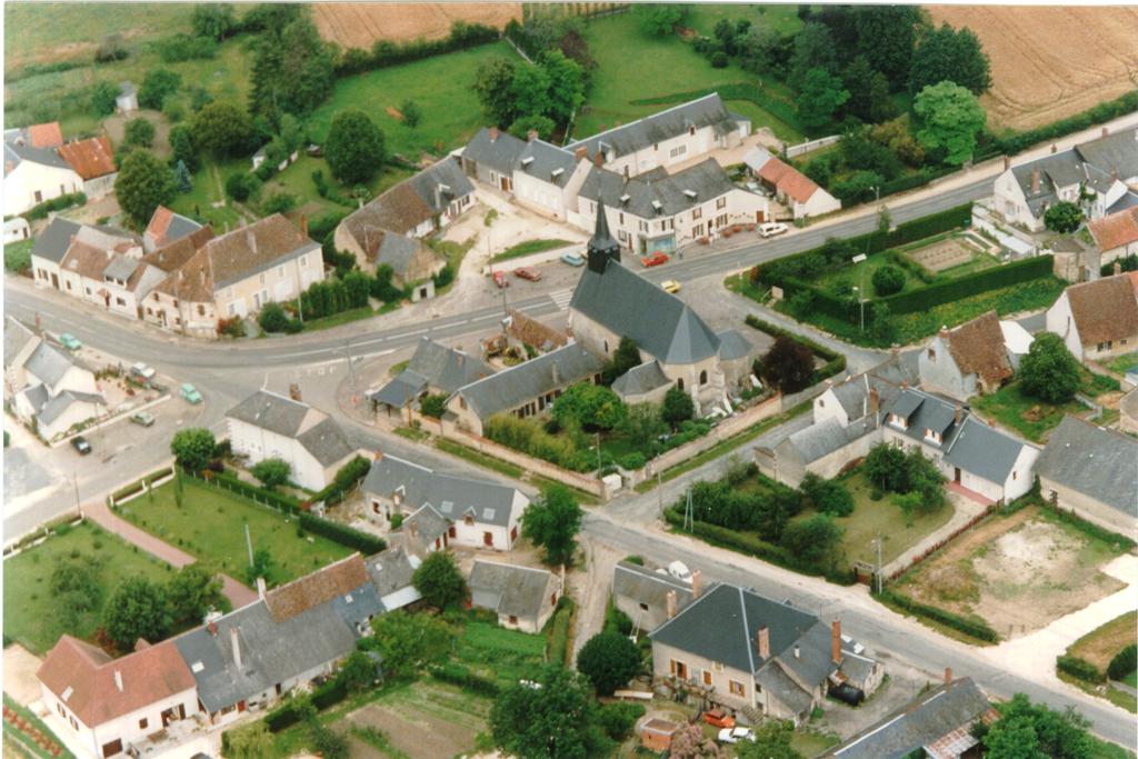 Vue-aerienne-Vignoux-sous-les-Aix (2)